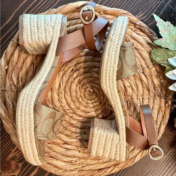 Coach Signature Piper Espadrille Sandals ~ Heels - Picture 4 of 6